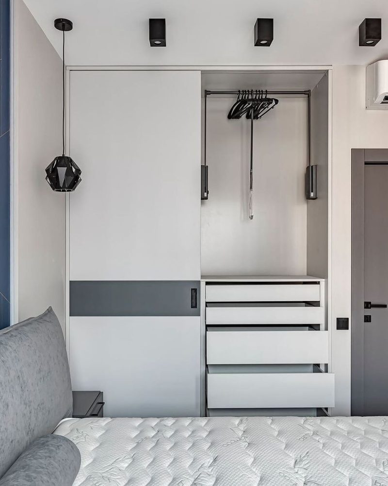 Шкаф-купе белый фото